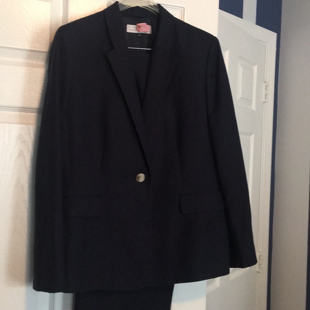 Navy Pantsuit by Tahari, sz 16